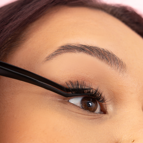 Pre-Glued Cluster Lashes with Applicator