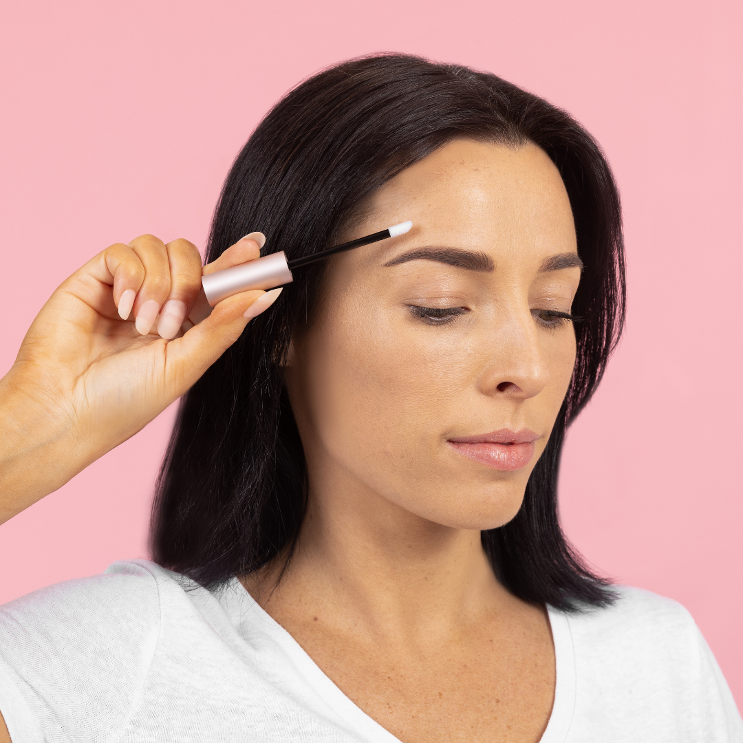 Achieve Fuller Brows in 6 Weeks: Your Ultimate Guide with Our Growth Serum